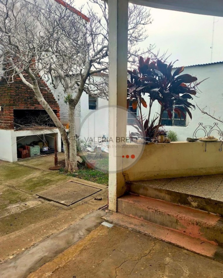 PARANA 499 ESQUINA ROCA