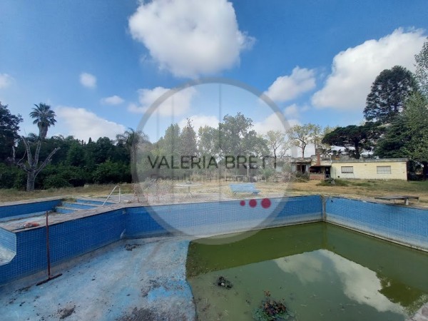 VENTA O PERMUTA . ESPECTACULAR PREDIO CON CASA